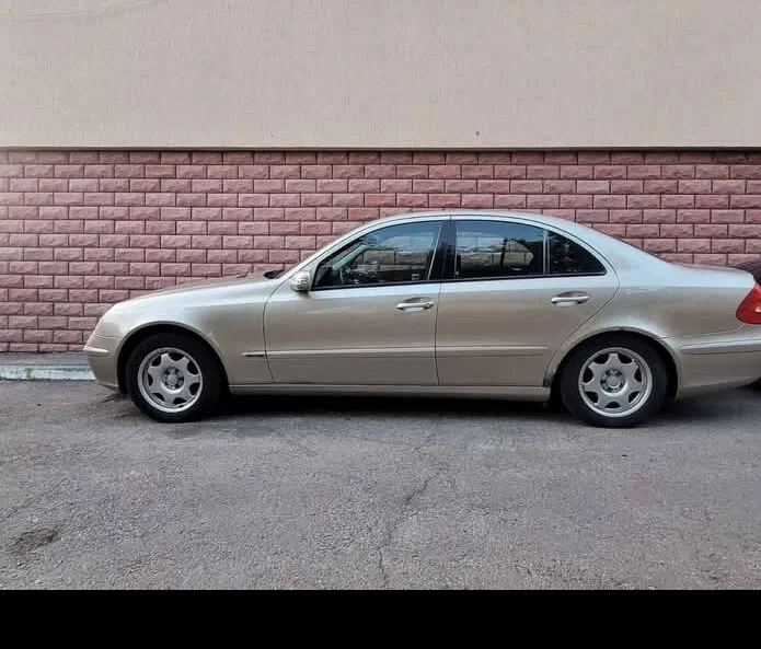 Mercedes-Benz E-Класс 2002