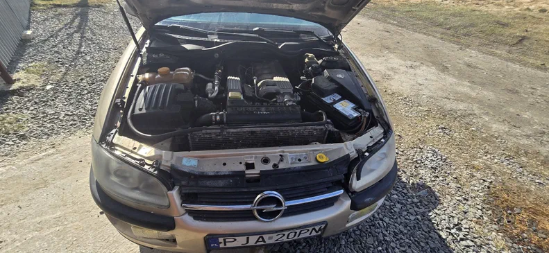 Opel Omega 1998 - 10