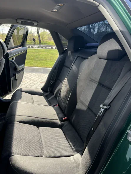 Audi A4 2001 - 12