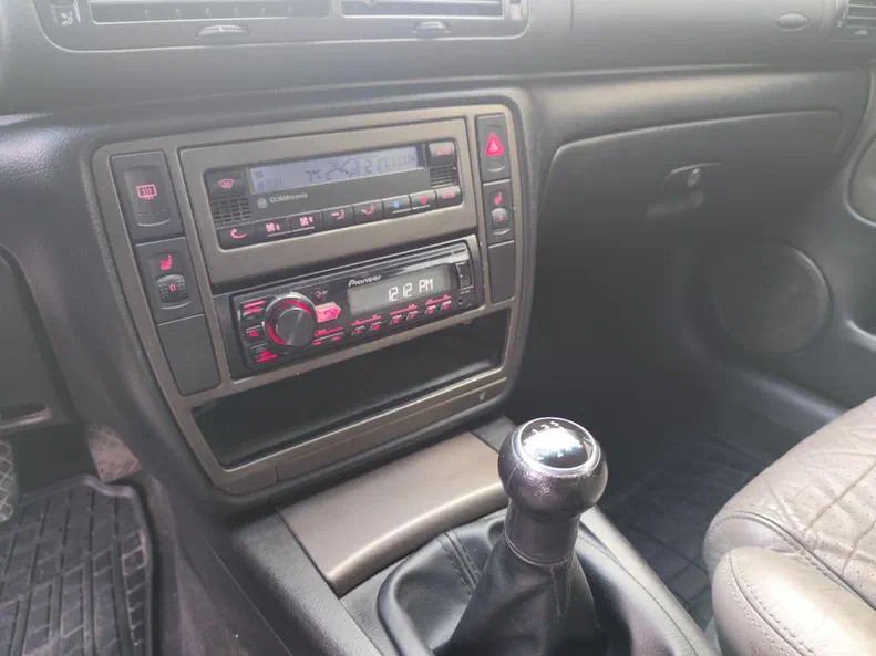 Volkswagen Passat 2000 - 9