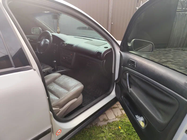 Volkswagen Passat 2000 - 11