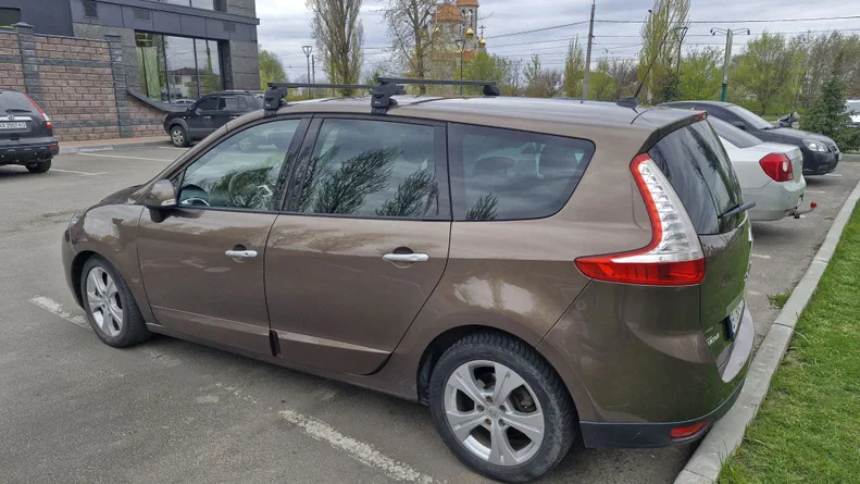 Renault Scenic 2010 - 3