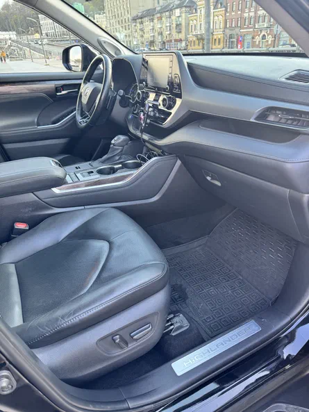 Toyota Highlander 2021 - 10