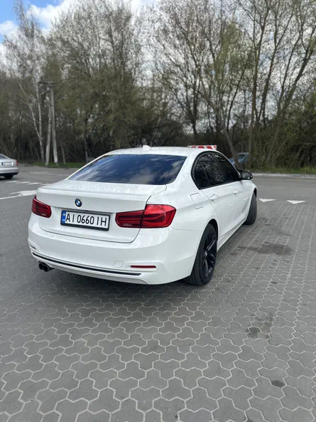 BMW 3 серии 2018 - 9