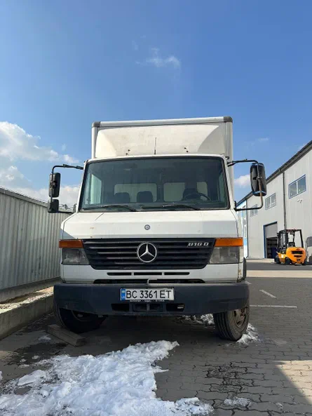 Mercedes-Benz VARIO 2012