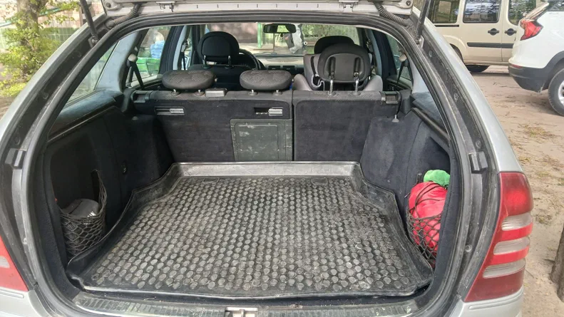 Mercedes-Benz C-Класс 2003 - 10