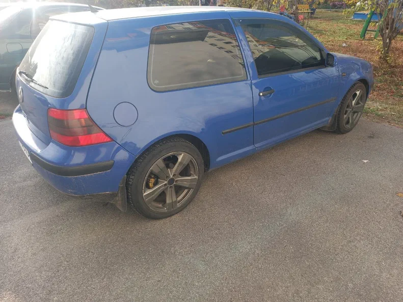 Volkswagen Golf 2001