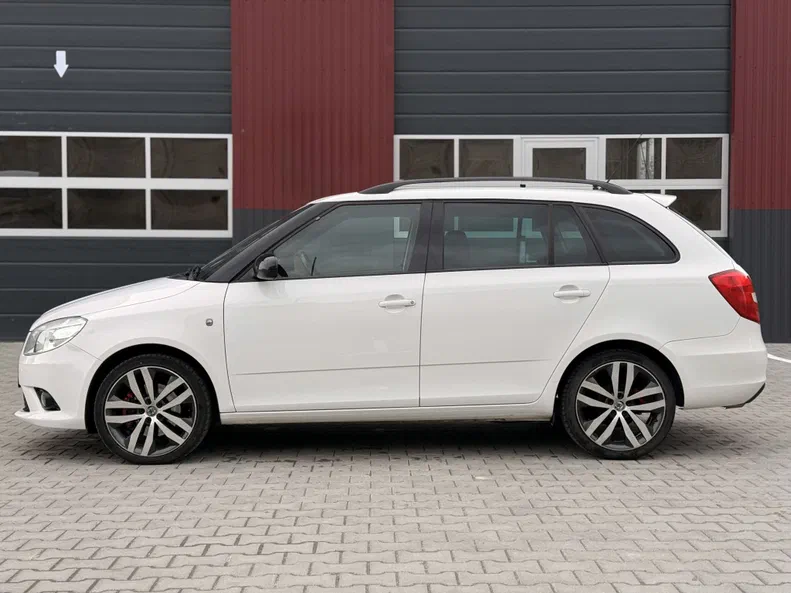 Skoda Fabia 2011 - 5
