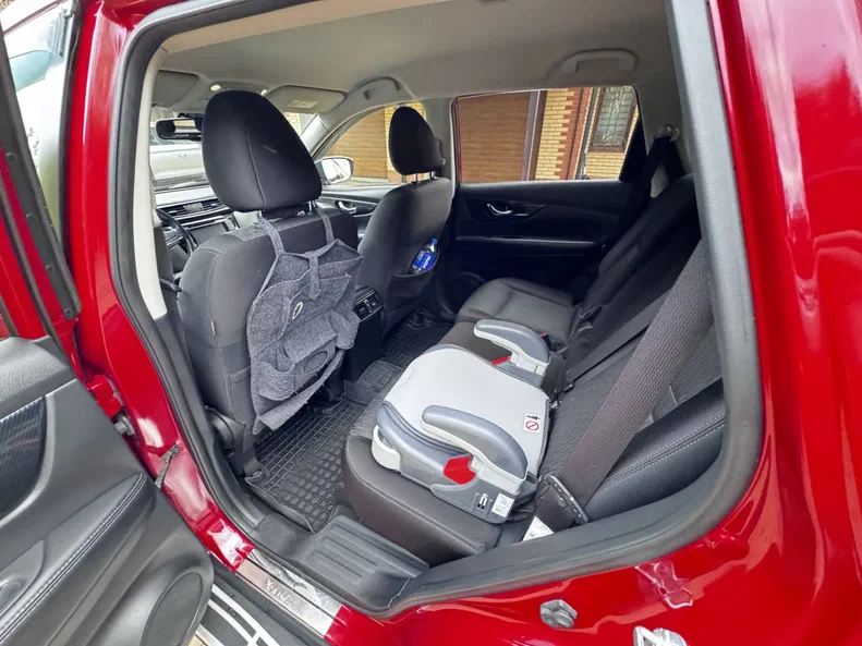 Nissan X-Trail 2017 - 16