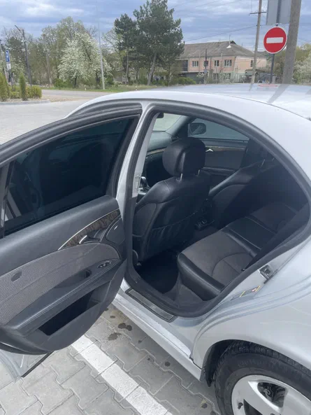 Mercedes-Benz E-Класс 2006 - 12