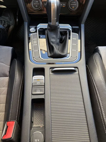 Volkswagen Passat 2018 - 13
