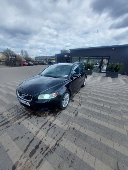 Volvo V50 2009