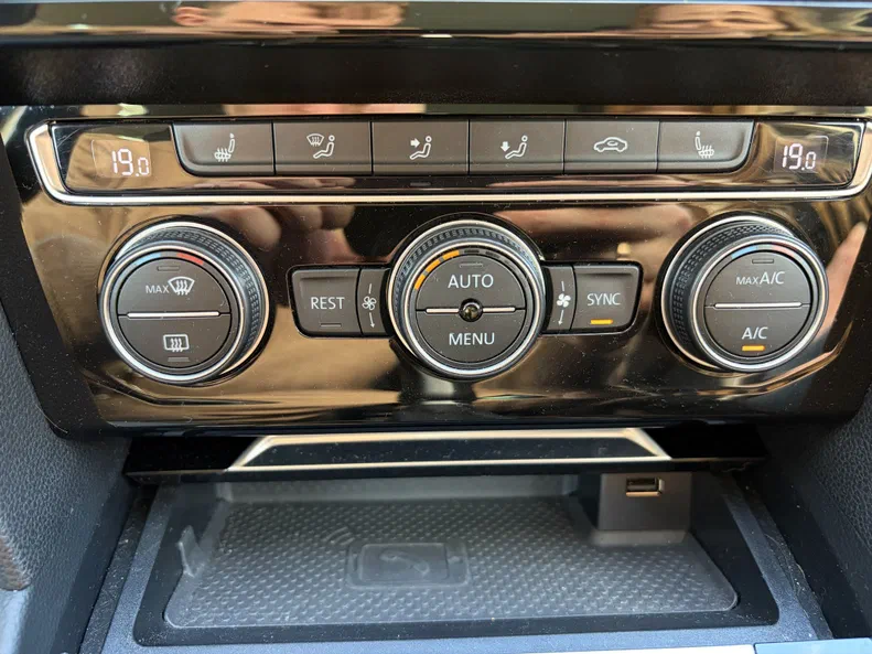 Volkswagen Passat 2018 - 14