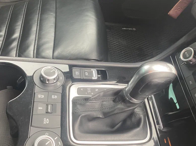 Volkswagen Touareg 2014