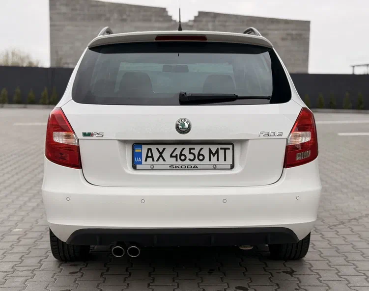 Skoda Fabia 2011 - 8