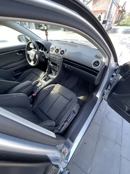 SEAT Exeo 2009 - 11