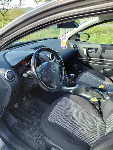 Nissan Qashqai 2010 - 5