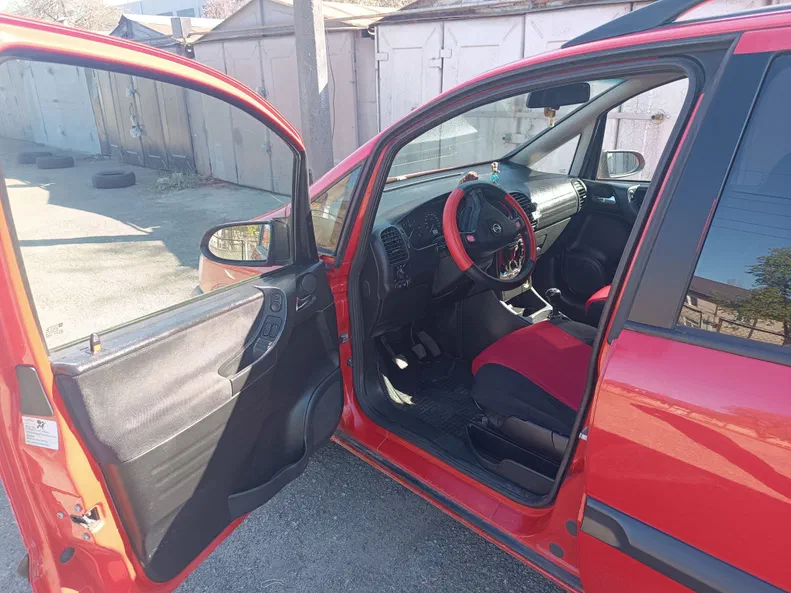 Opel Zafira 2002 - 6