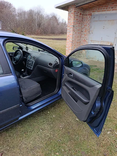 Ford Focus 2006 - 11