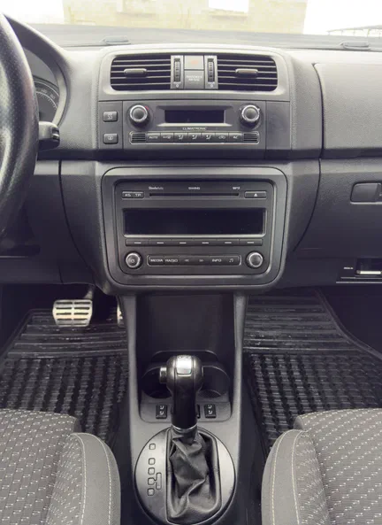 Skoda Fabia 2011 - 10