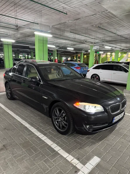 BMW 5 серии 2011