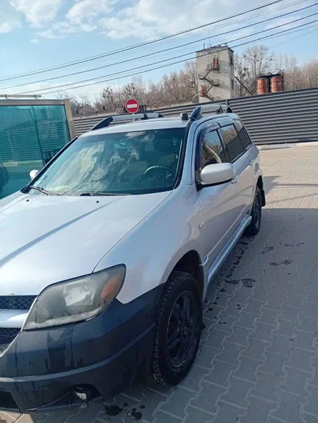 Mitsubishi Outlander 2003