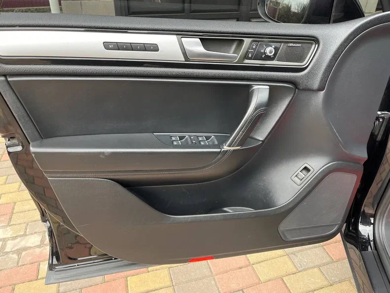 Volkswagen Touareg 2012