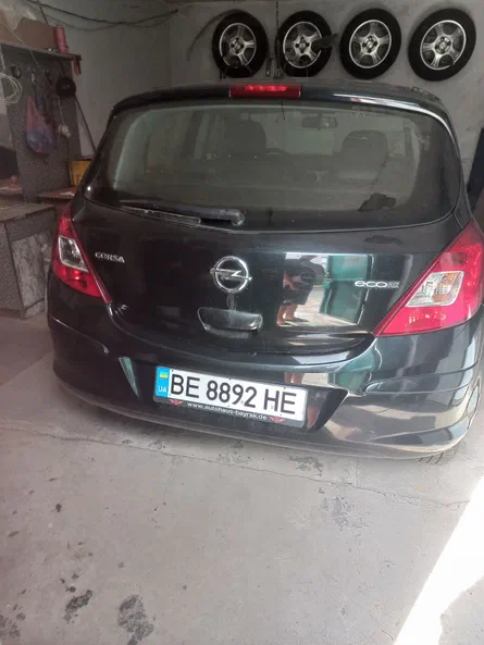 Opel Corsa 2012 - 1