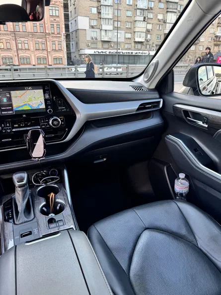 Toyota Highlander 2021 - 21