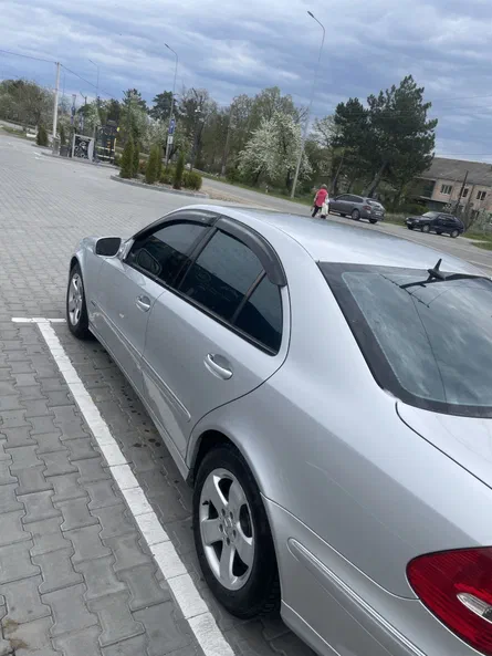 Mercedes-Benz E-Класс 2006