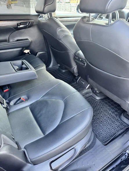 Toyota Highlander 2021 - 12