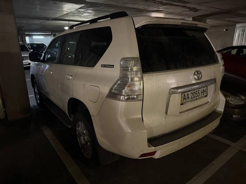 Toyota Land Cruiser 2011