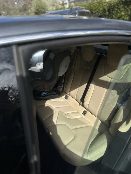 Tesla Model S 2015