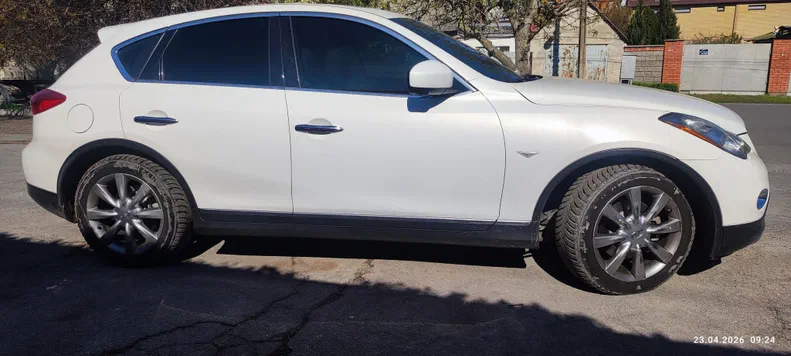 Infiniti EX 2010