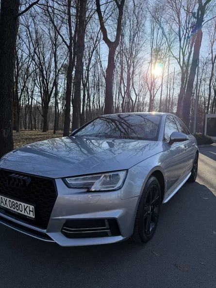 Audi A4 2018 - 8