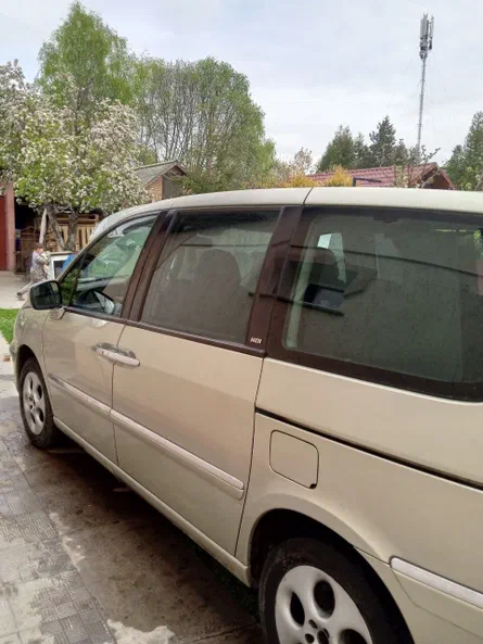 Peugeot 807 2009