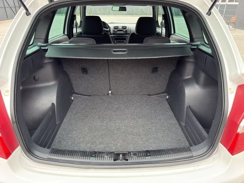 Skoda Fabia 2011 - 17