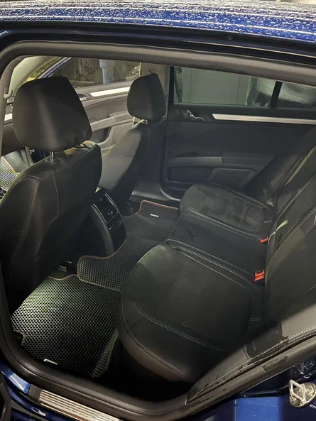 Skoda Superb 2012 - 8