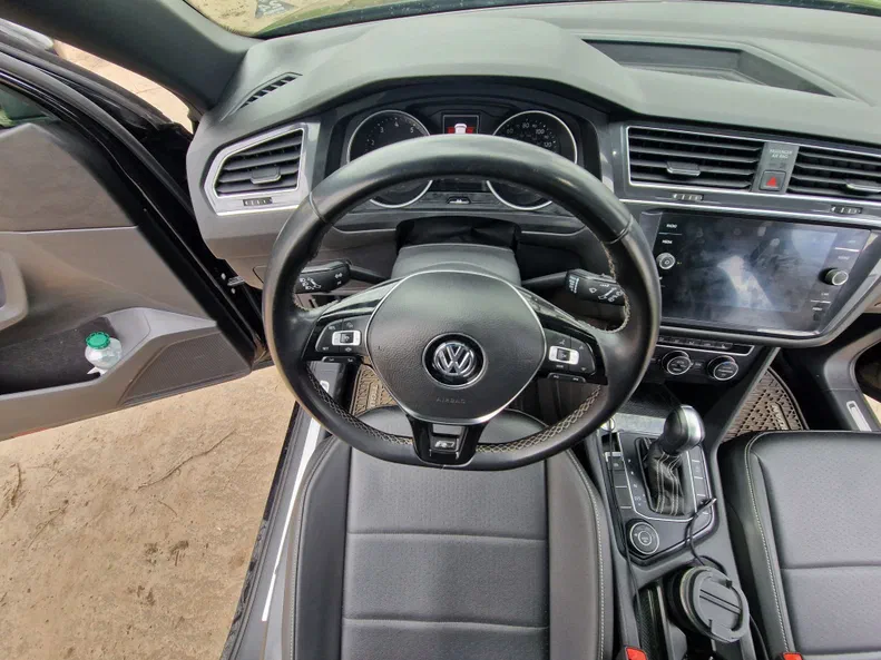 Volkswagen Tiguan 2021 - 25