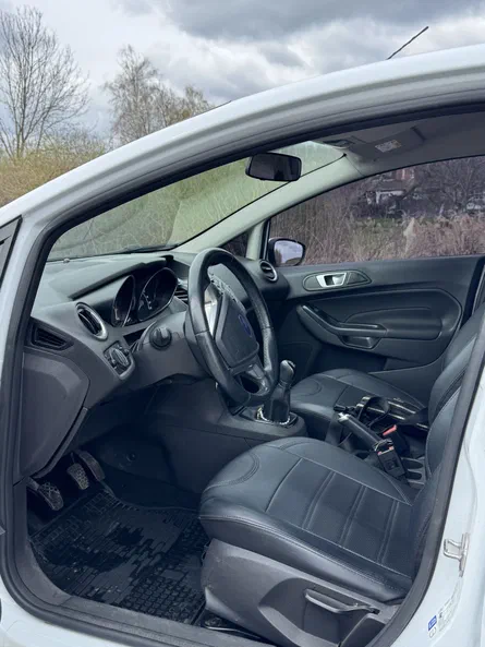 Ford Fiesta 2017 - 9