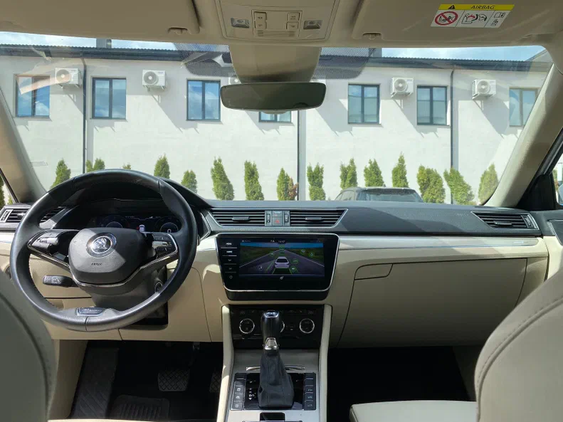 Skoda Superb 2020 - 12