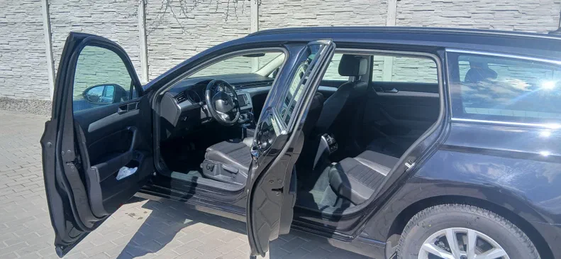 Volkswagen Passat 2015 - 21