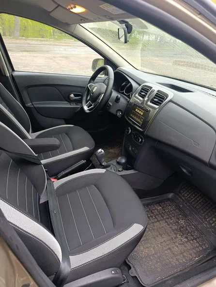 Renault Sandero 2020 - 9