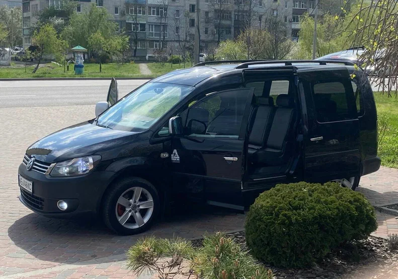 Volkswagen Caddy 2011