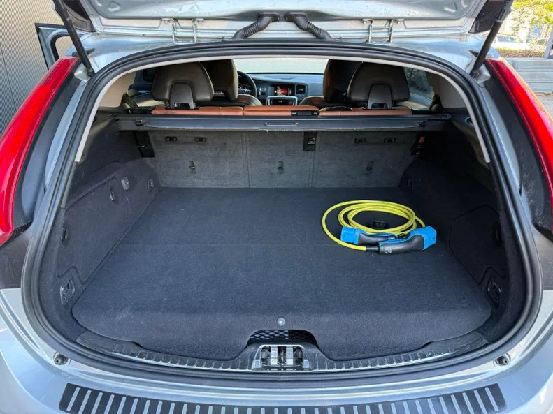 Volvo V60 2015 - 17