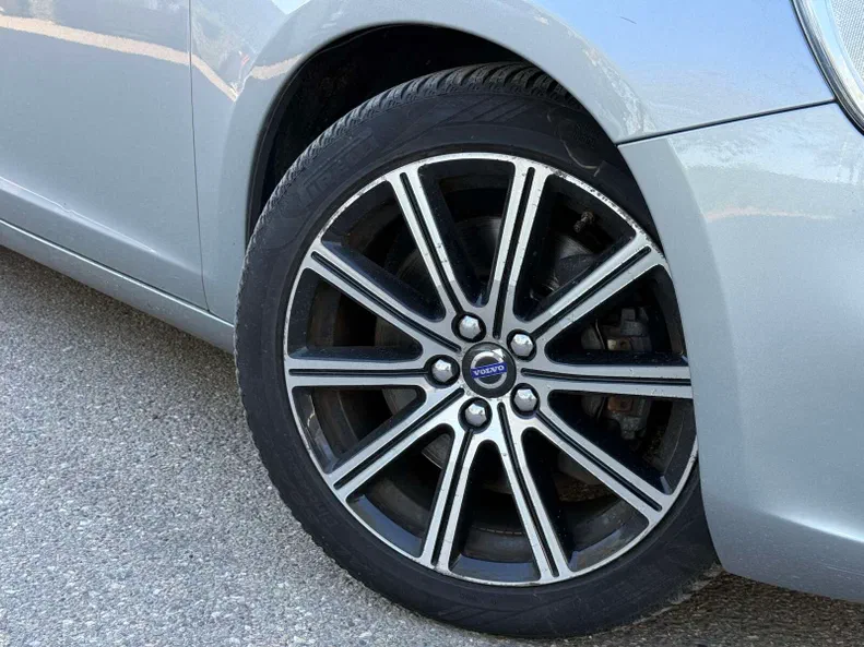 Volvo V60 2015 - 18