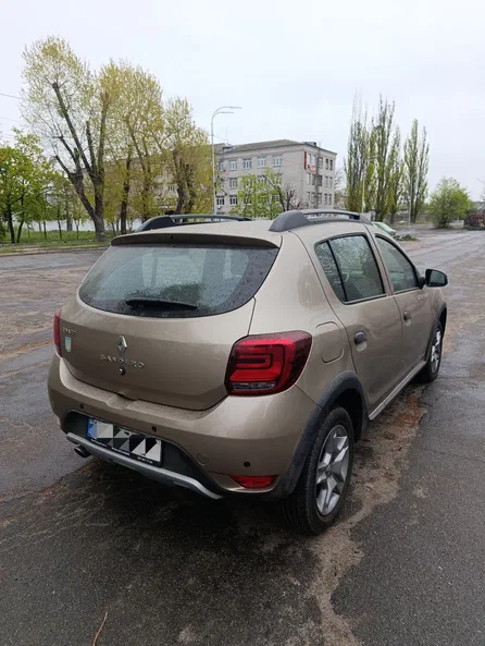 Renault Sandero 2020 - 8