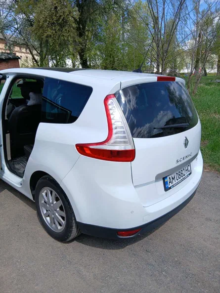 Renault Megane 2011 - 6