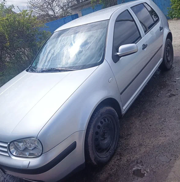 Volkswagen Golf 2001
