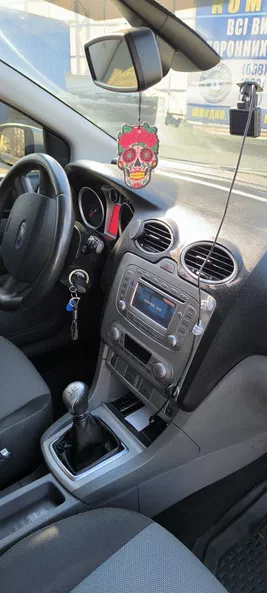 Ford Focus 2010 - 18